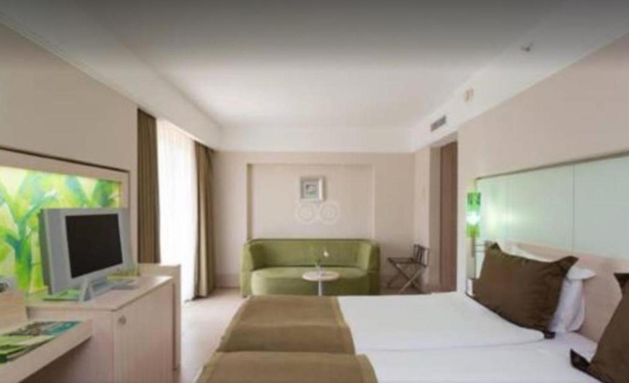 Ambassador Hotel & Spa อันตัลยา ภายนอก รูปภาพ