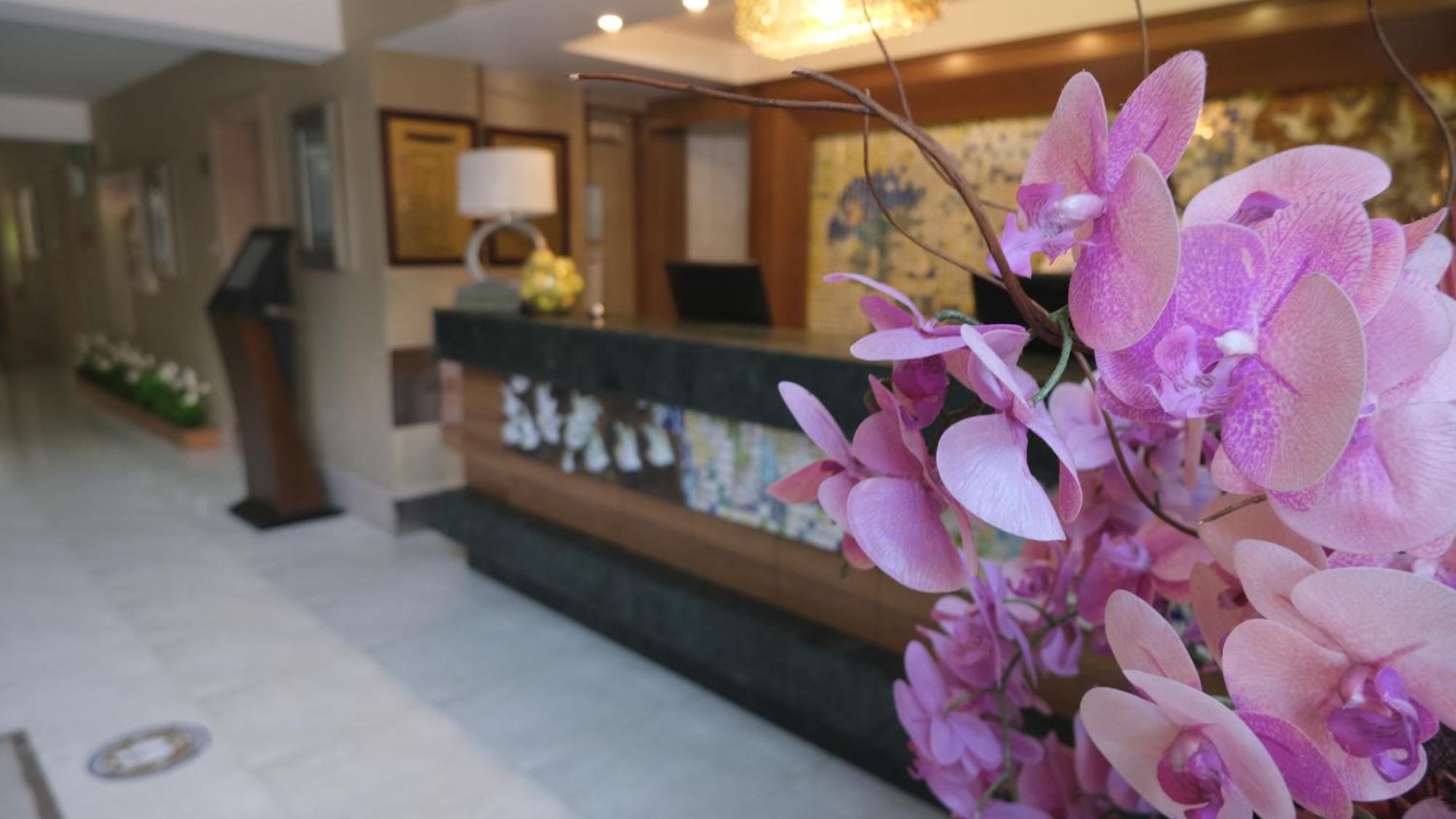 Ambassador Hotel & Spa อันตัลยา ภายนอก รูปภาพ