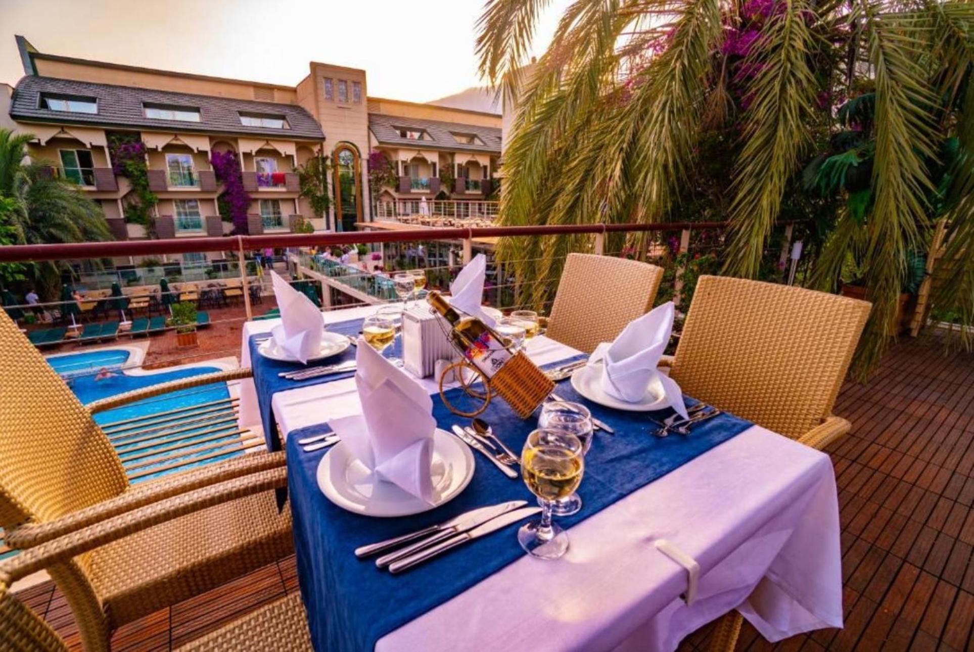 Ambassador Hotel & Spa อันตัลยา ภายนอก รูปภาพ