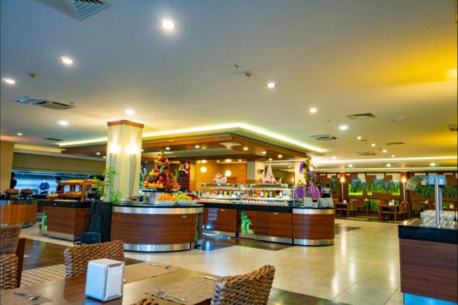 Ambassador Hotel & Spa อันตัลยา ภายนอก รูปภาพ