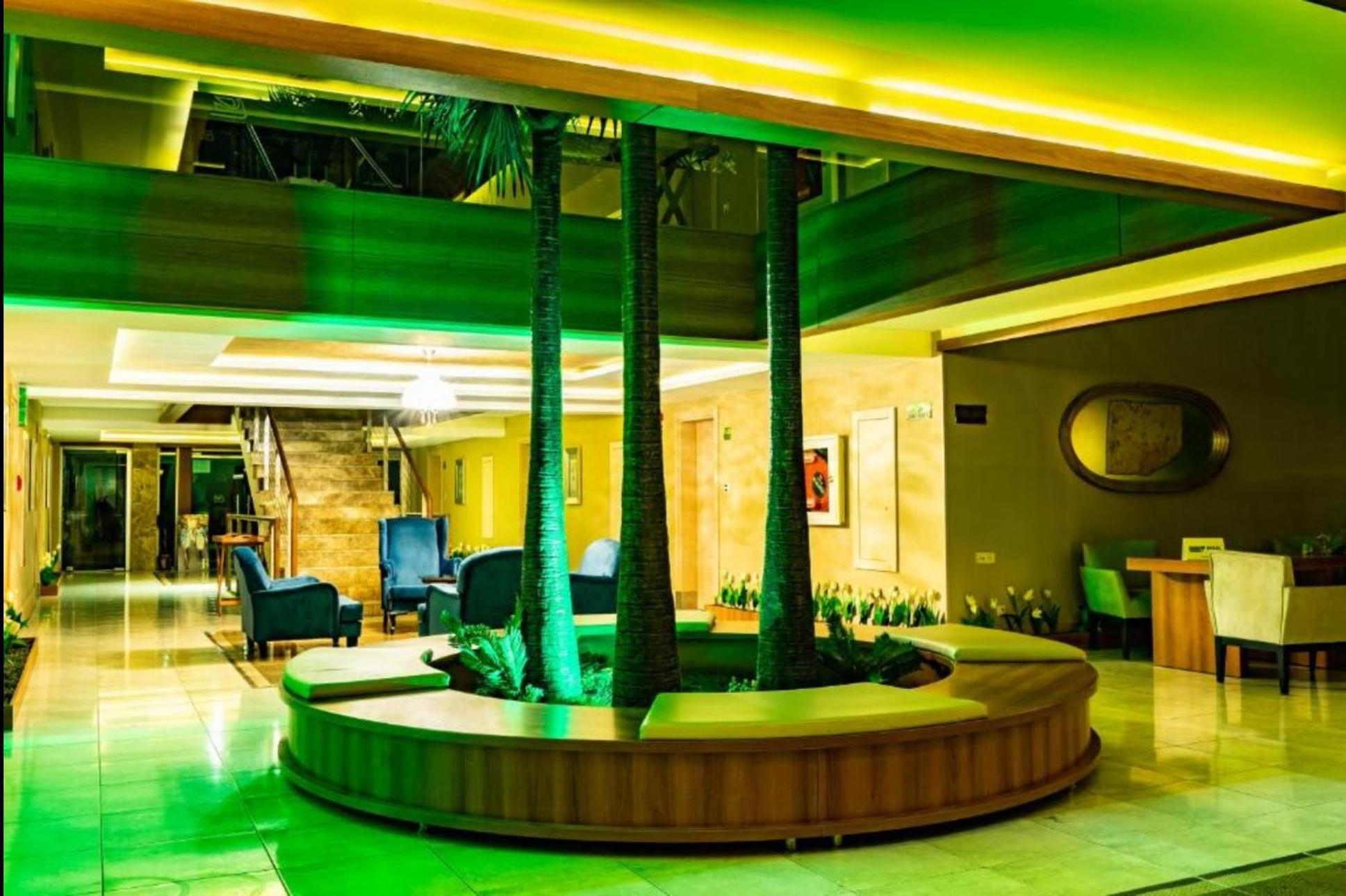 Ambassador Hotel & Spa อันตัลยา ภายนอก รูปภาพ