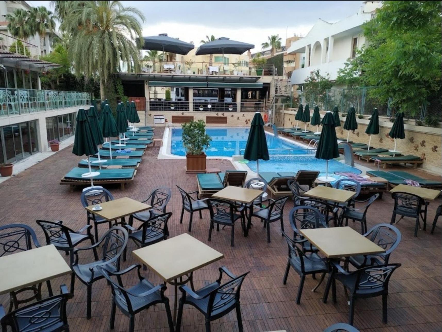 Ambassador Hotel & Spa อันตัลยา ภายนอก รูปภาพ